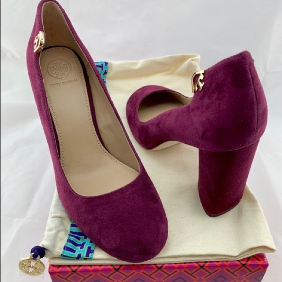 Women's Elizabeth Suede High Block Heel Pumps - Picture 4 of 11